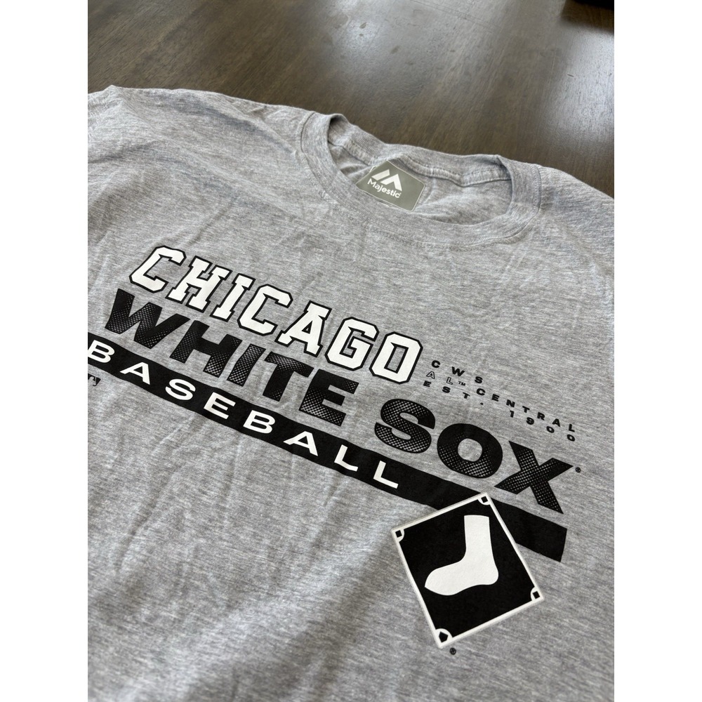 NWOT Men's Majestic Chicago White Sox Baseball Tee Size XL Short sleeve